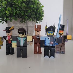 Action Figures Set - Multicolor